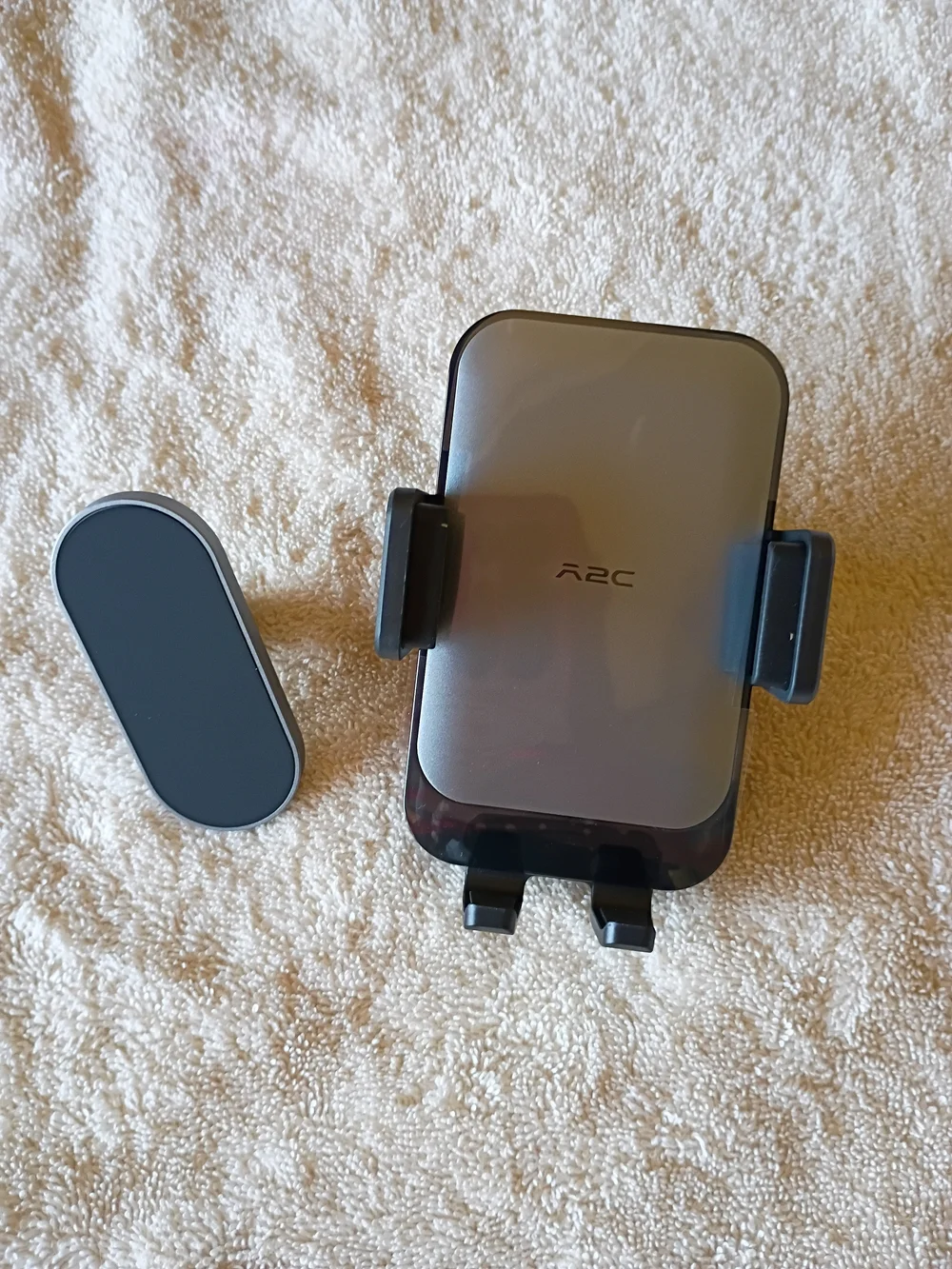 A2C Magnetic Golf Cart Phone Holder – NWT
